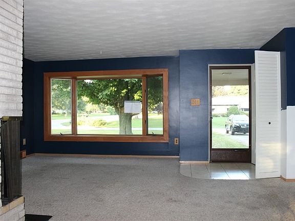 2nd image of 54713 Dawn Dr