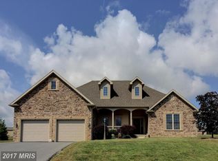 2344 Heidi Cir, Chambersburg, PA 17202