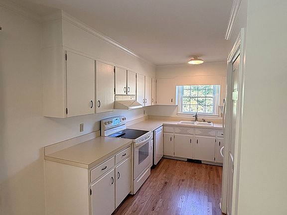 4th image of 4309 Rowan St