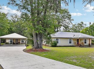 37153 S Pine St, Hilliard, FL 32046