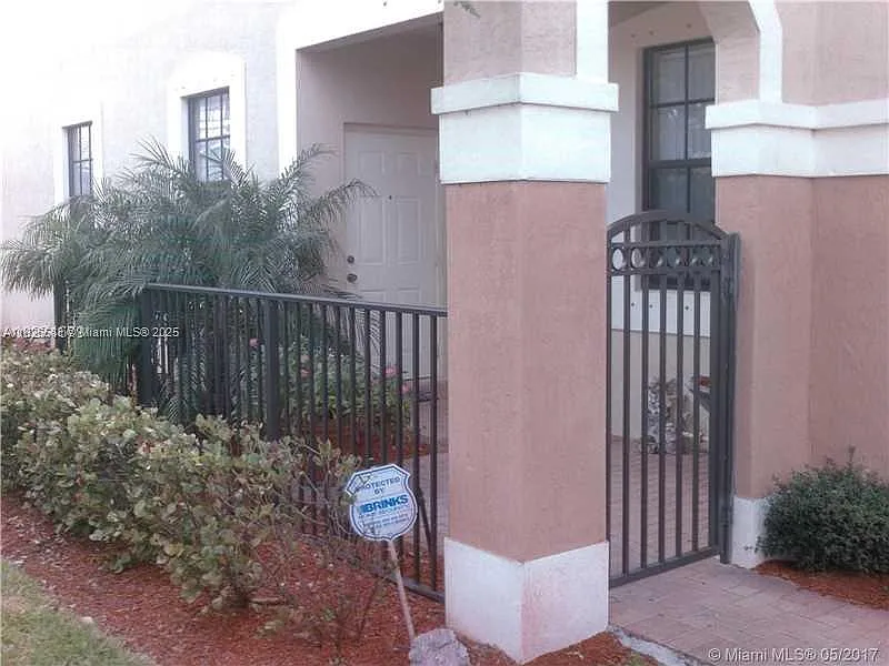 4277 Vineyard Cir
