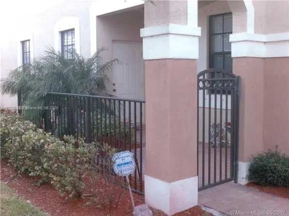 4277 Vineyard Cir, Fort Lauderdale, FL 33332