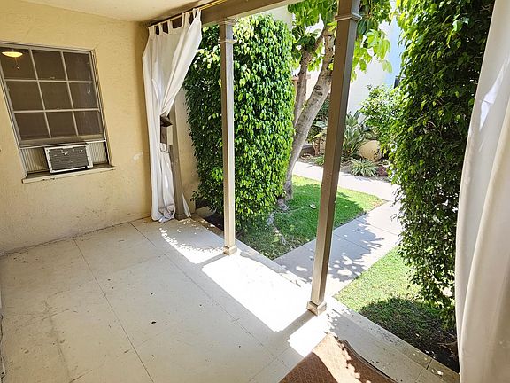 4th image of 1438 S Beverly Dr #38