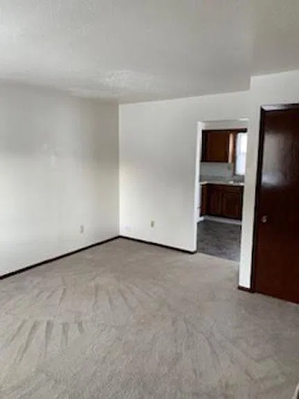 2 bed, 1000 sqft, $1,095 — Photo 3