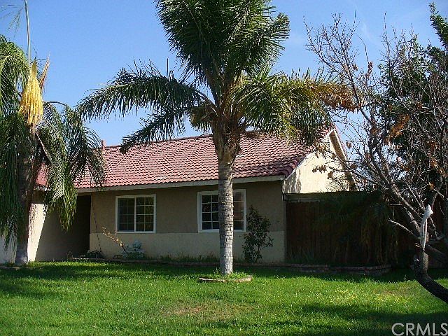 1st image of 18565 El Molina St