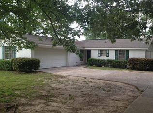 432 W Lake Rd, Hattiesburg, MS 39402