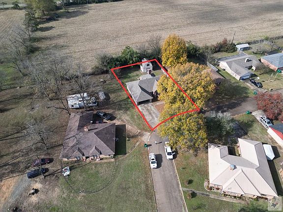 2nd image of 122 David Dr