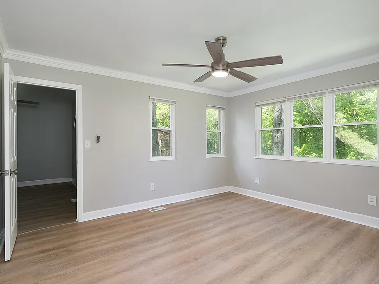 10 Kennedy Ct #B — Photo 9