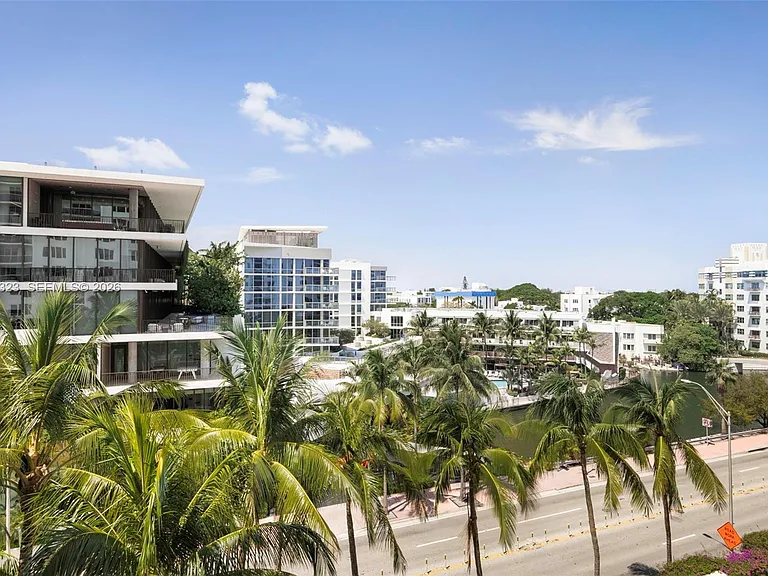 2301 Collins Ave #526 — Photo 24
