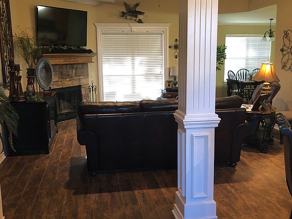 4th image of 1115 Acapulco Ln
