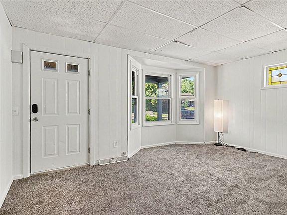 2nd image of 430 Ridgeway Ave
