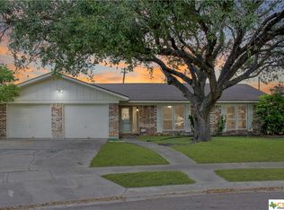 306 Milton St, Victoria, TX 77901