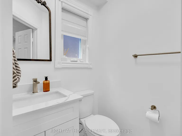 2029 Westmount Dr — Photo 14
