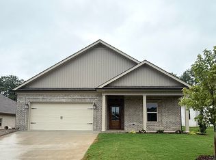 129 Silver Leaf Ln, Florence, AL 35633