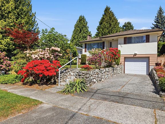 2nd image of 2727 W 36th Ave