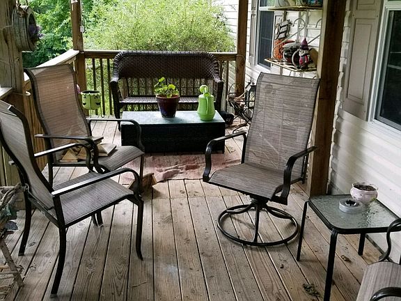 3rd image of 1823 Pleasant Mound Ave