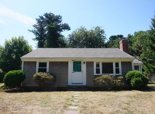 7 Gilbert Rd, Dennis Pt, MA 02639