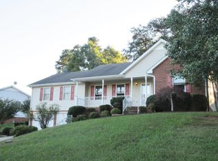 236 Robinwood Pl, Danville, VA 24540