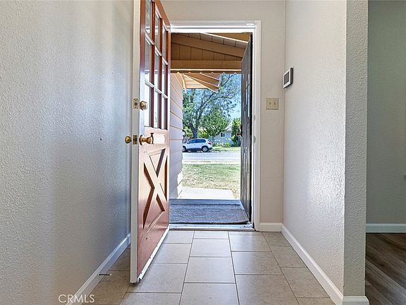 2nd image of 1122 Kensington Dr