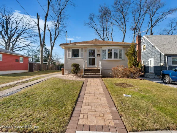 108 Crafton Ave, Staten Island, NY 10314