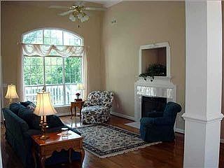 3rd image of 2625 Winter Garden Dr