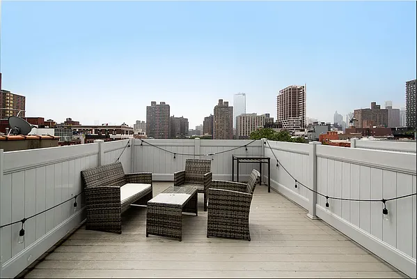 Rented by REAL New York | media 25