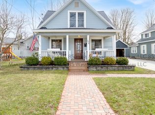 270 N Main St NE, Rockford, MI