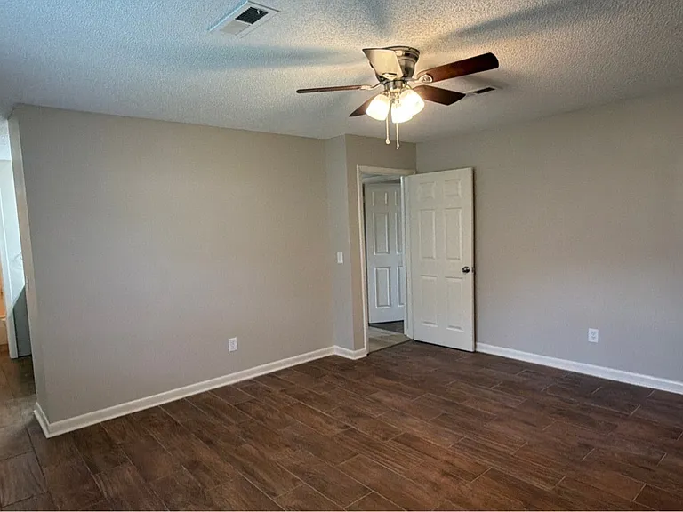 112 Tres Dr — Photo 11
