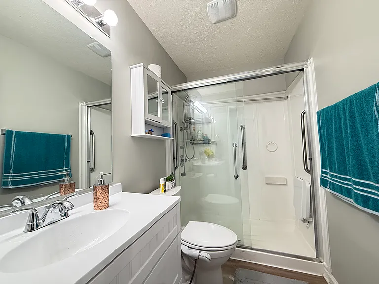 899 Briarstone Dr — Photo 13