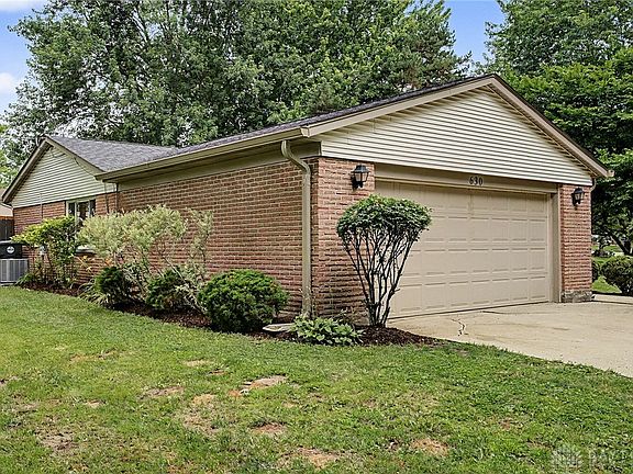 3rd image of 630 Clareridge Ln