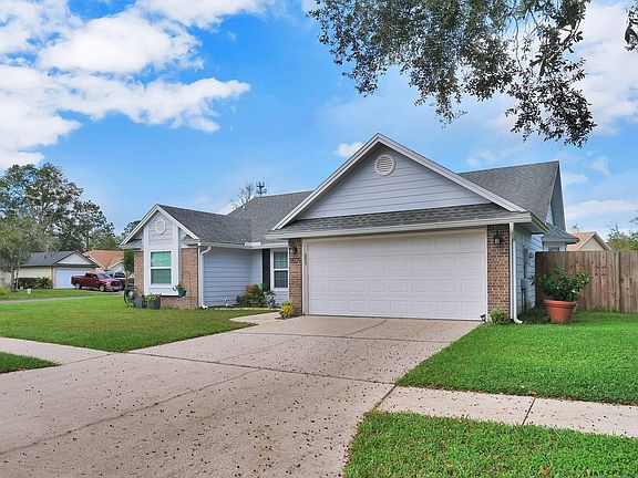 3rd image of 8505 Sugartree Dr