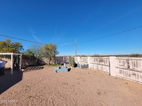 5th image of 25614 W McNary Dr