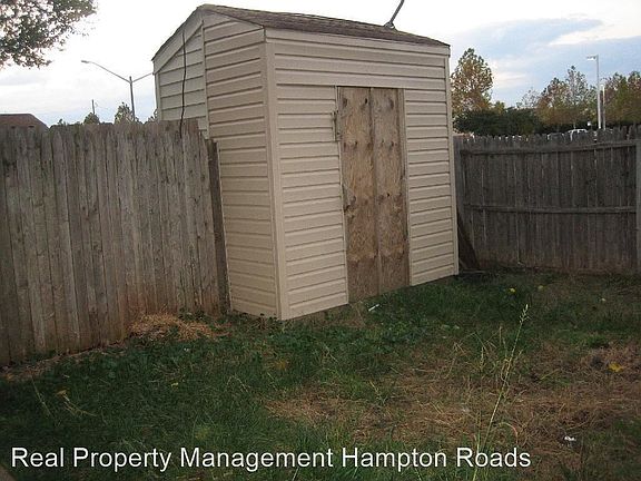 4th image of 3608 Sylvan Ln