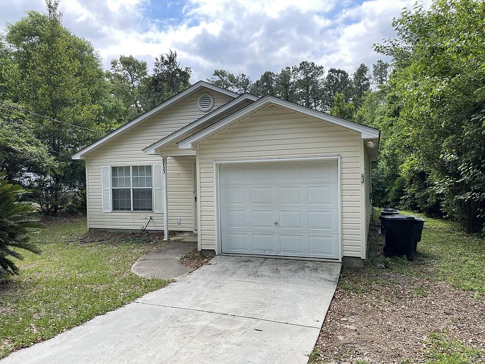 1st image of 2723 Pablo Ave
