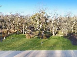 32718 Bayou Bnd, Richwood, TX 77515