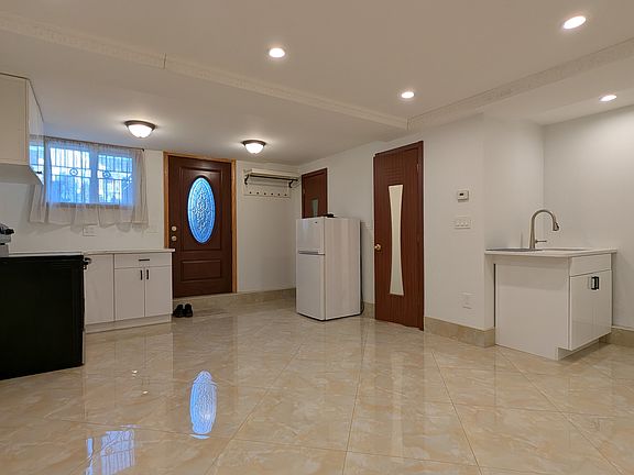 3rd image of 105-48 63rd Ave #2