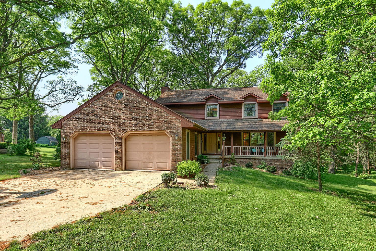 1305 Woodland Ct, Mahomet, IL 61853 Zillow