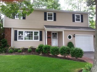 3920 New York Ave, Seaford, NY 11783