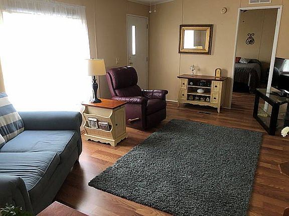 5th image of 812 Chaparral Dr #116