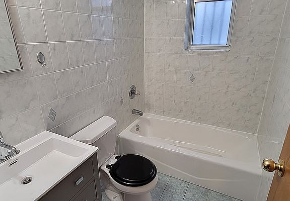 5th image of 9712 3rd Ave #3F