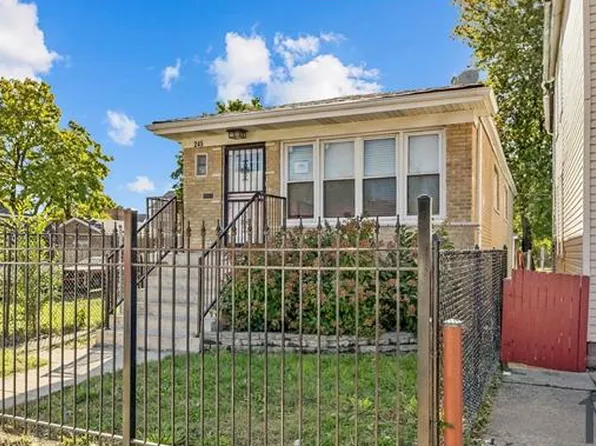 245 W 43rd St, Chicago, IL 60609