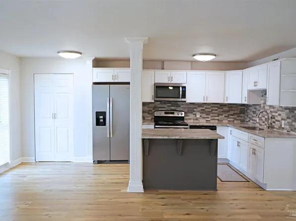 710 Scenic Hwy APT 221, Pensacola, FL 32503