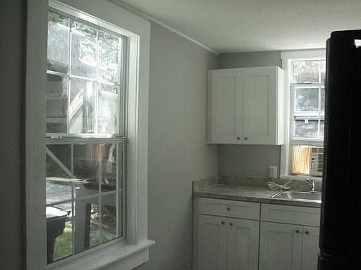4th image of 2510 1/2 E Central Blvd APT A