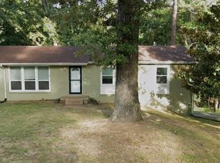110 Meadowbrook Dr, Clarksville, TN 37042