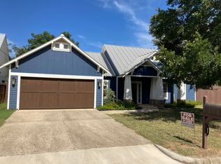 1304 Pike Ln, Fredericksburg, TX 78624
