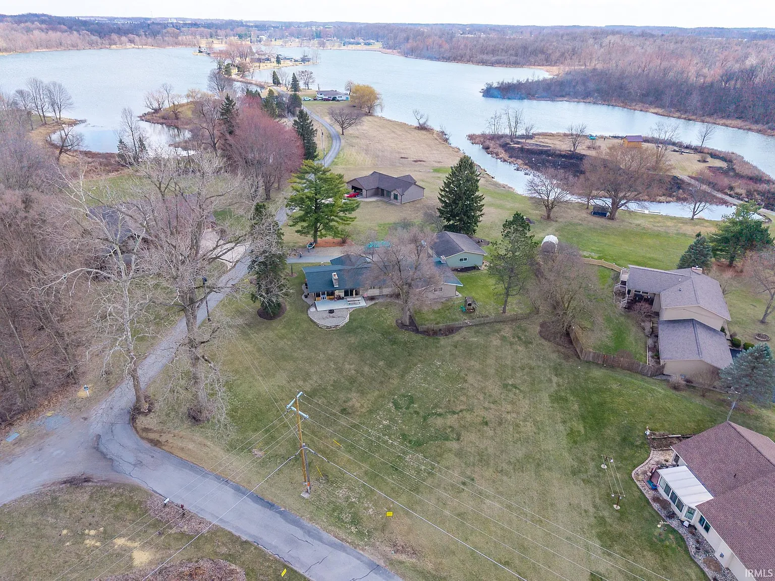 1102 Round Island Dr photo 1