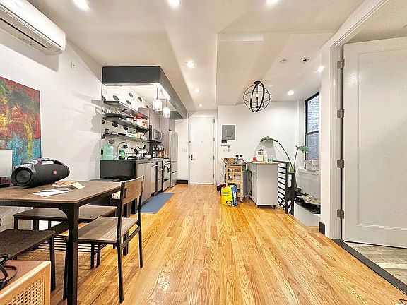 2nd image of 279 Irving Ave #1A