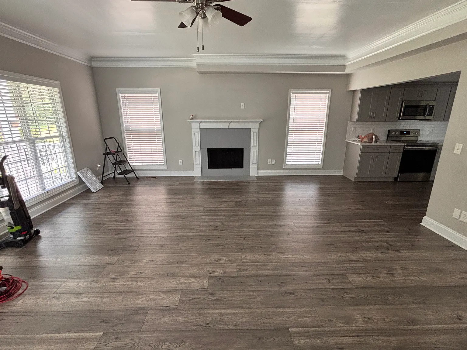 3 bed, 2.5 bath, 1968 sqft, $2,200 — Photo 3