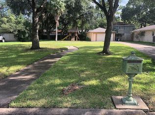 4110 Shady Springs Dr, Seabrook, TX 77586