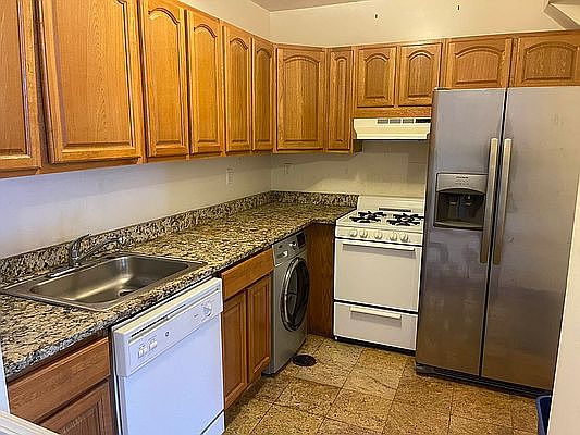 1st image of 84-27 Lander St #4R